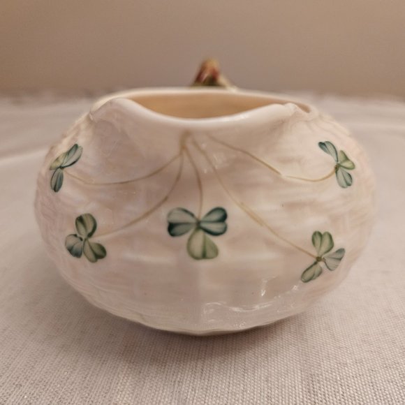 Vintage Belleck Shamrock Creamer - Picture 2 of 8